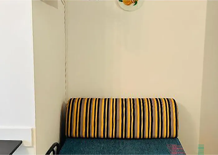 Appartamento 1 Bedroom Beautiful In *