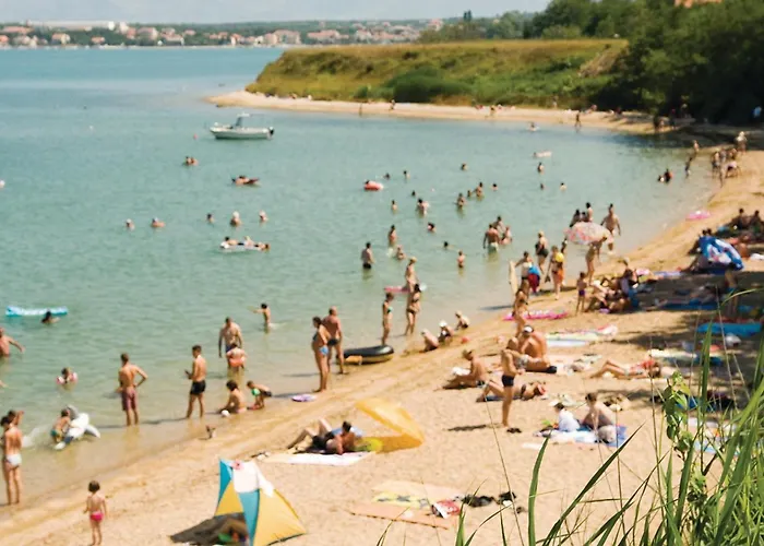 1 Bedroom Beautiful In * Врси